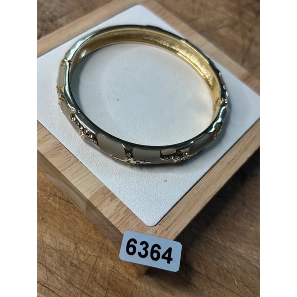 Joan Boyce signed Vintage  Gold-Tone & Cream Enamel Hinged Bangle With Rhineston - Picture 5 of 13